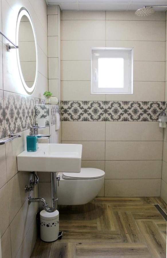 2v1 - Myslym Shyri Apartment Tirana